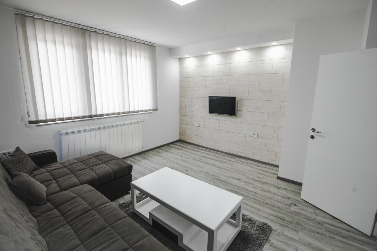 Kristal Apartmani Arandjelovac Esterno foto